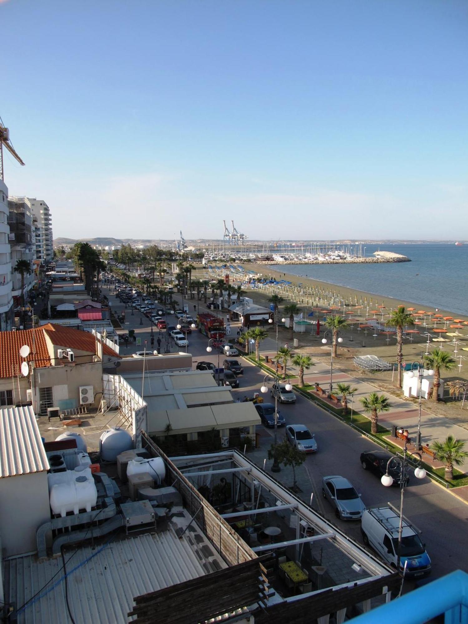 Zodiac Hotel Apartments Larnaca Eksteriør billede