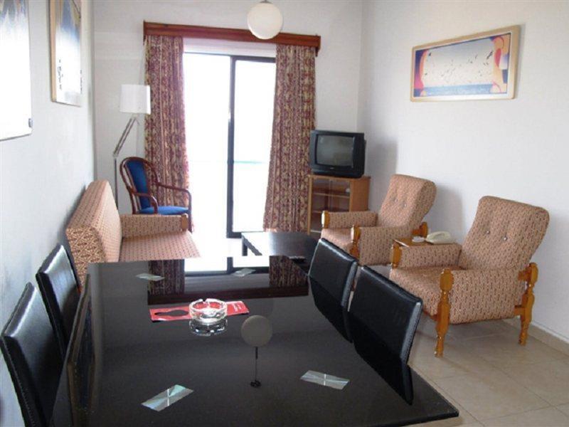 Zodiac Hotel Apartments Larnaca Eksteriør billede